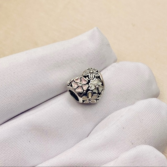 EUC Pandora 791825ENMX Silver Poetic Blooms Heart Flower Charm w/ Enamel & CZ - Picture 3 of 11